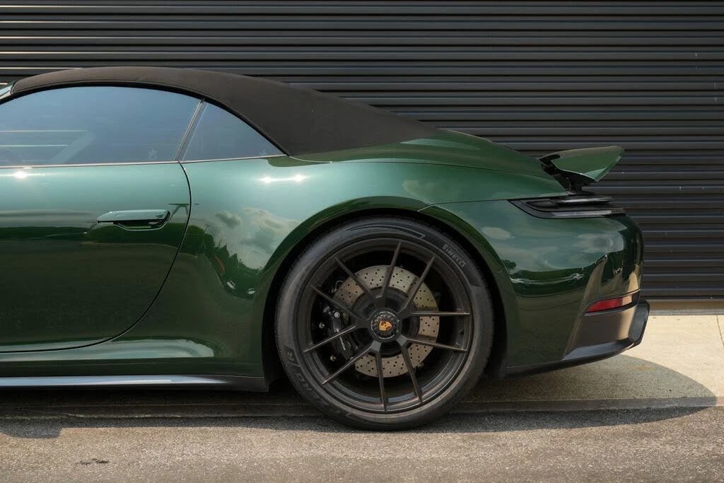2026 Porsche 992 Carrera GTS - Image 27 of 31
