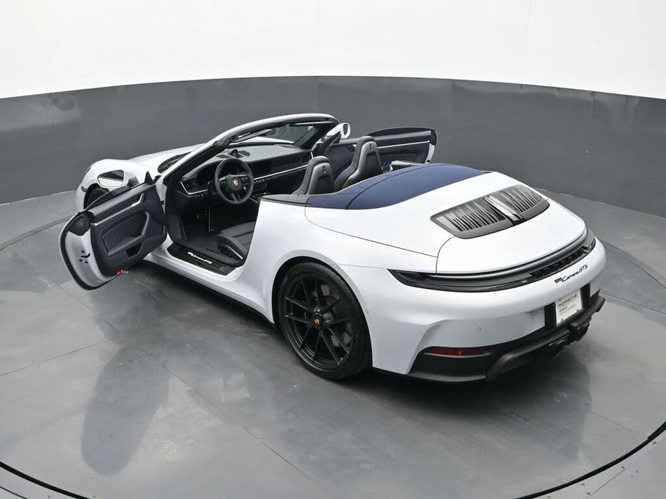 2026 Porsche 992 Carrera GTS - Image 25 of 30