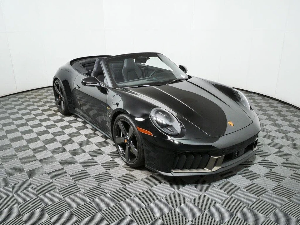 2026 Porsche 992 Carrera GTS - Image 25 of 31