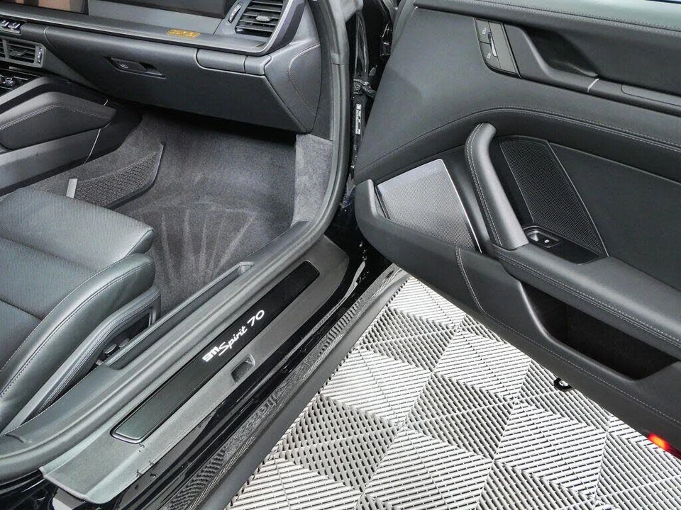 2026 Porsche 992 Carrera GTS - Image 23 of 31