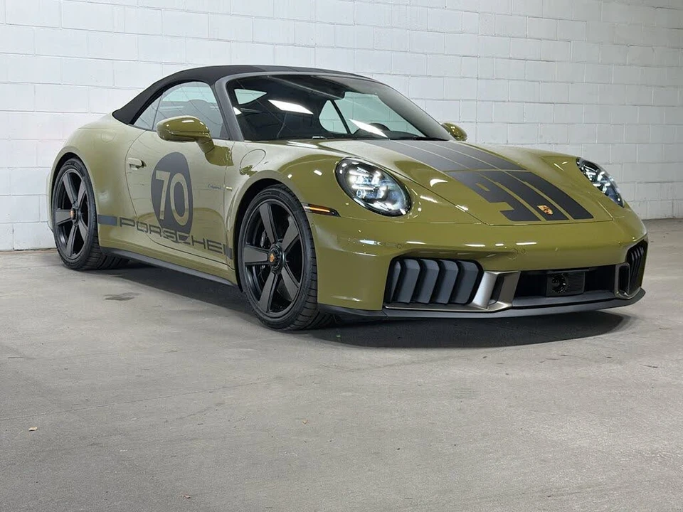 2026 Porsche 992 Carrera GTS - Image 6 of 31