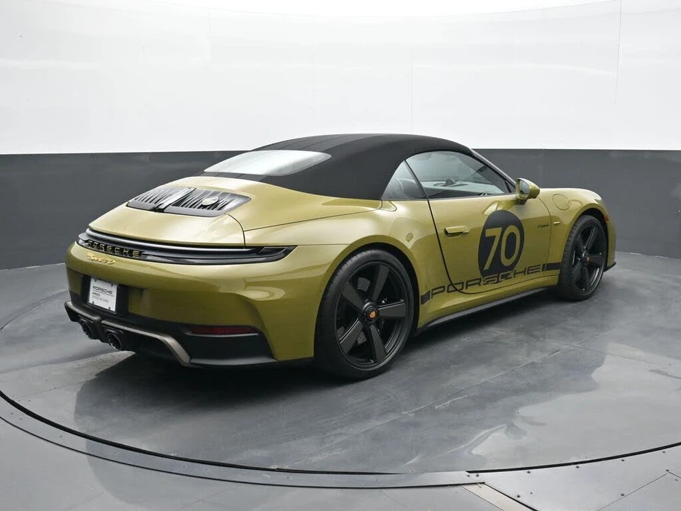 2026 Porsche 992 Carrera GTS - Image 19 of 30