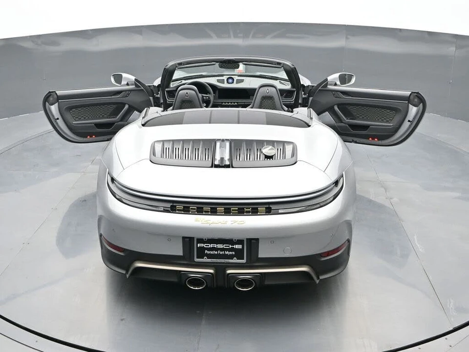 2026 Porsche 992 Carrera GTS - Image 27 of 31