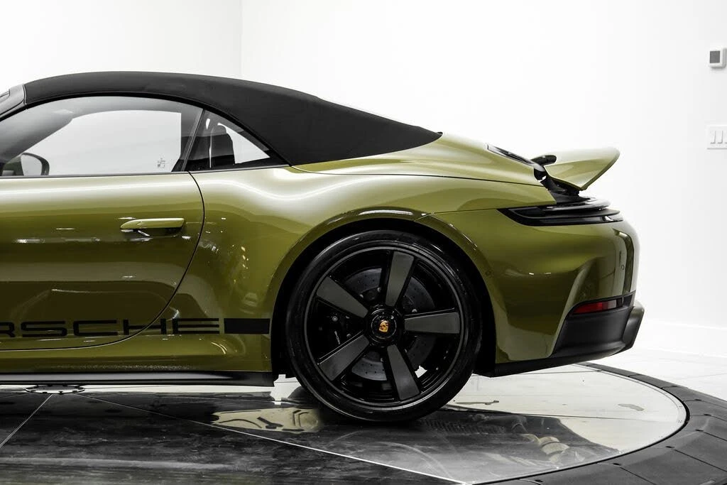 2026 Porsche 992 Carrera GTS - Image 14 of 31
