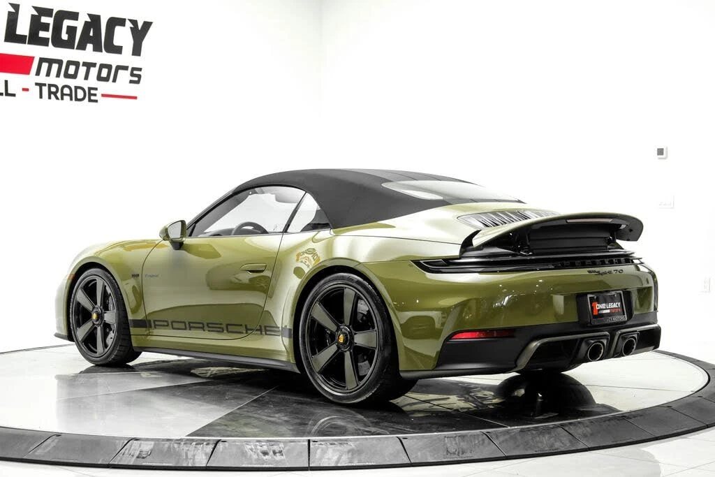 2026 Porsche 992 Carrera GTS - Image 11 of 31