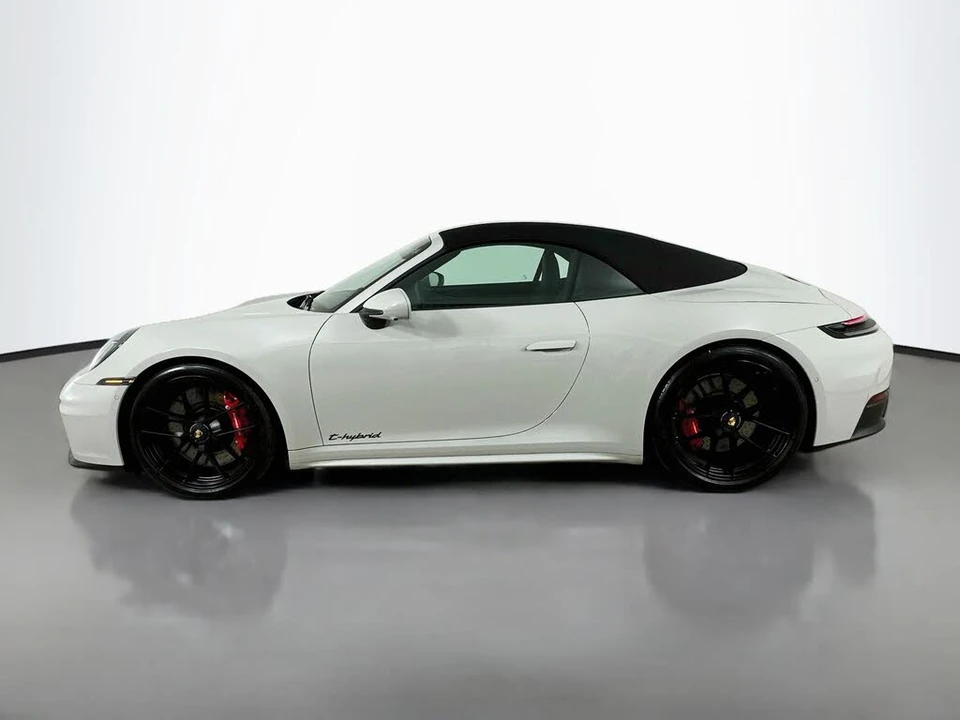 2026 Porsche 992 Carrera GTS - Image 8 of 31
