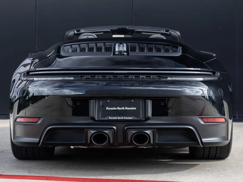 2026 Porsche 992 Carrera GTS - Image 11 of 31