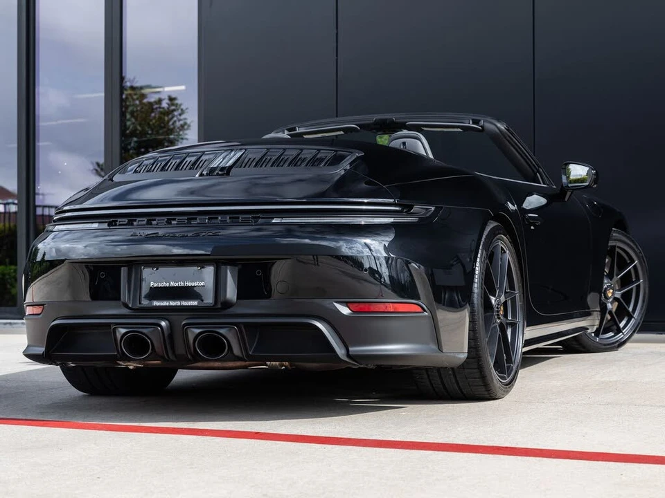2026 Porsche 992 Carrera GTS - Image 12 of 31