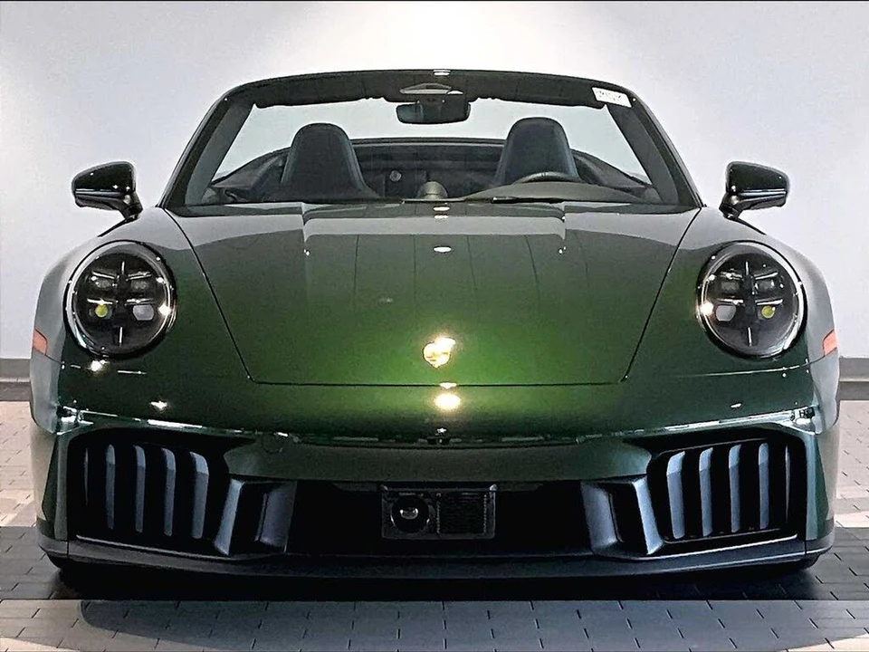 2026 Porsche 992 Carrera GTS - Image 10 of 29