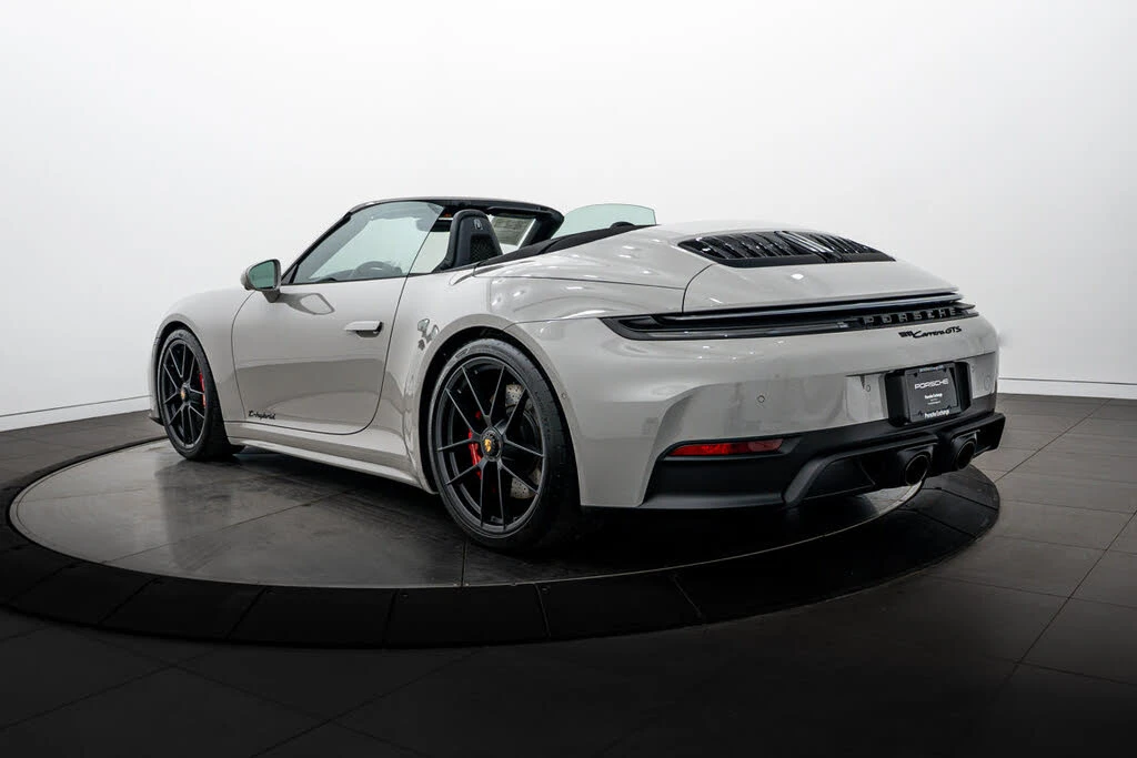 2026 Porsche 992 Carrera GTS - Image 3 of 31