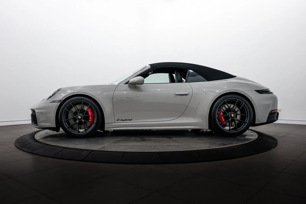 2026 Porsche 992 Carrera GTS - Image 25 of 31