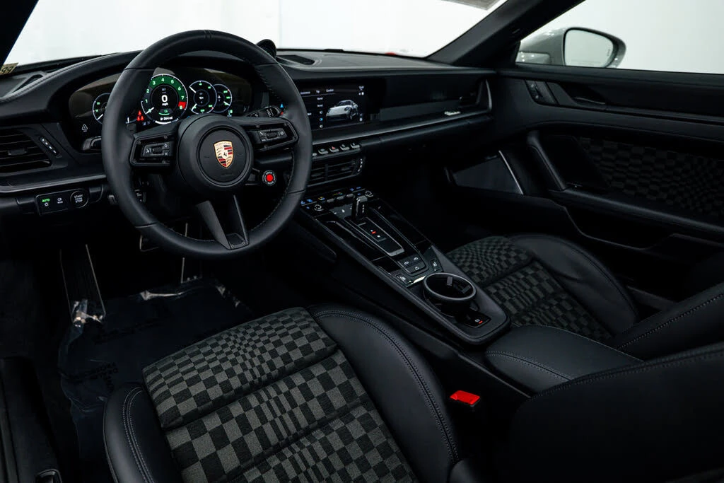 2026 Porsche 992 Carrera GTS - Image 4 of 31