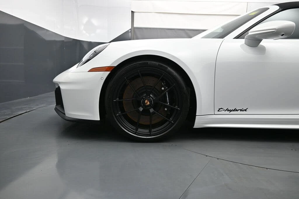 2026 Porsche 992 Carrera GTS - Image 9 of 31