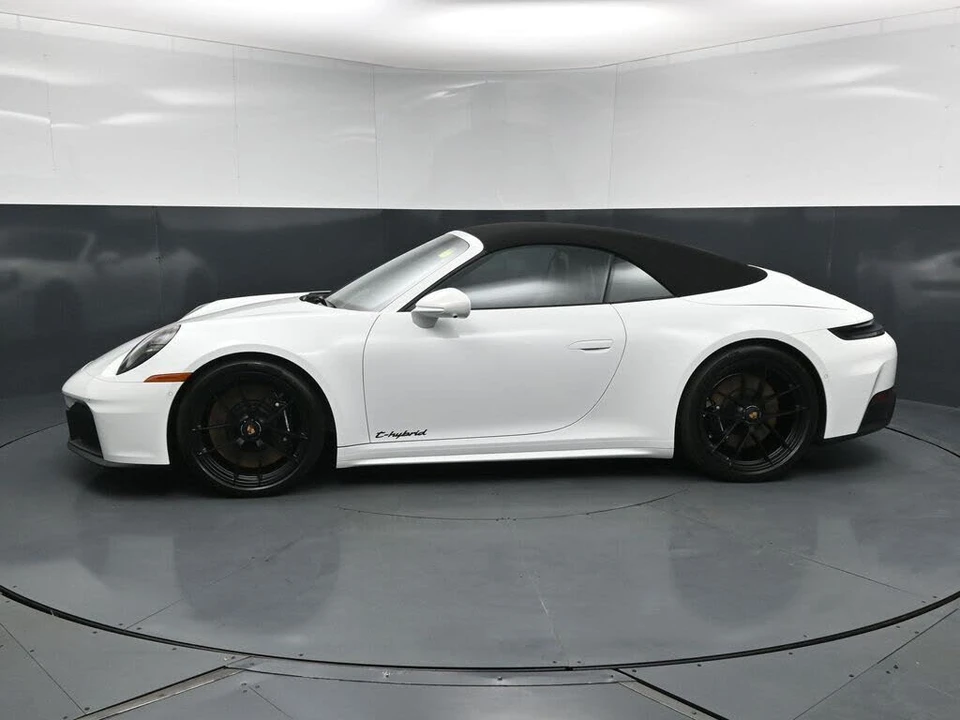 2026 Porsche 992 Carrera GTS - Image 2 of 31