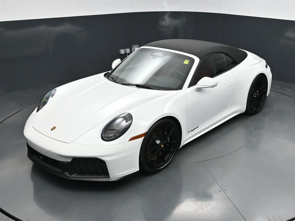 2026 Porsche 992 Carrera GTS - Image 15 of 31