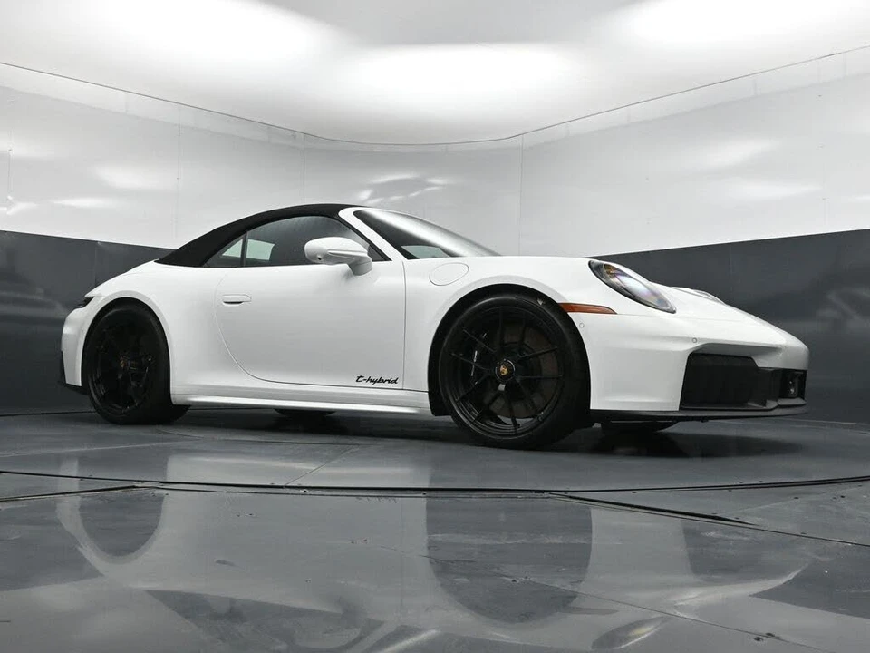 2026 Porsche 992 Carrera GTS - Image 29 of 31