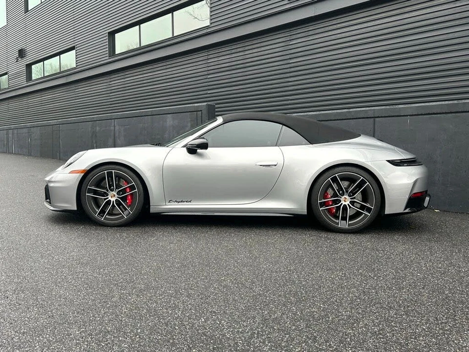 2026 Porsche 992 Carrera GTS - Image 7 of 31