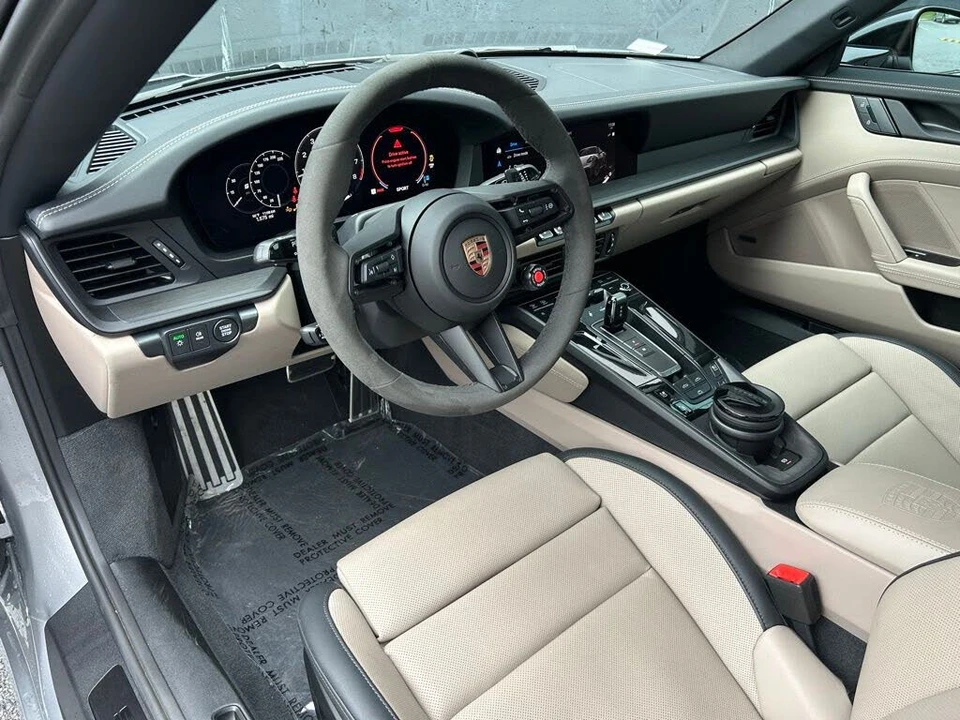 2026 Porsche 992 Carrera GTS - Image 25 of 31