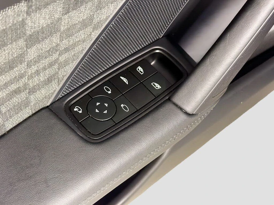 2026 Porsche 992 Carrera GTS - Image 18 of 29