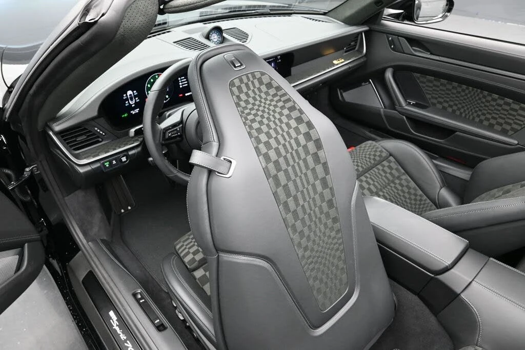 2026 Porsche 992 Carrera GTS - Image 20 of 31