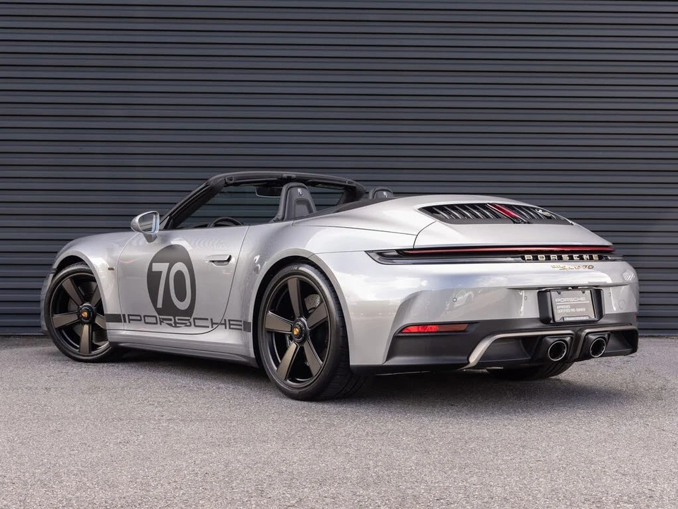 2026 Porsche 992 Carrera GTS - Image 3 of 31