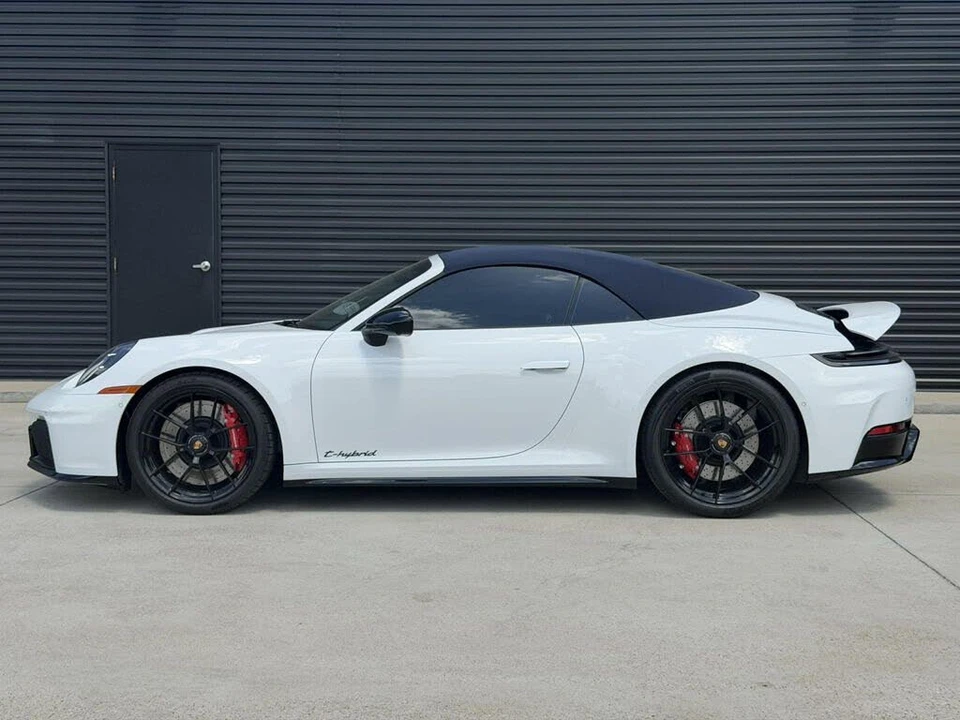 2026 Porsche 992 Carrera GTS - Image 4 of 11
