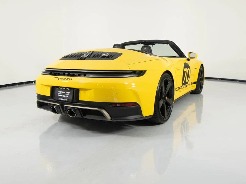 2026 Porsche 992 Carrera GTS - Image 10 of 31