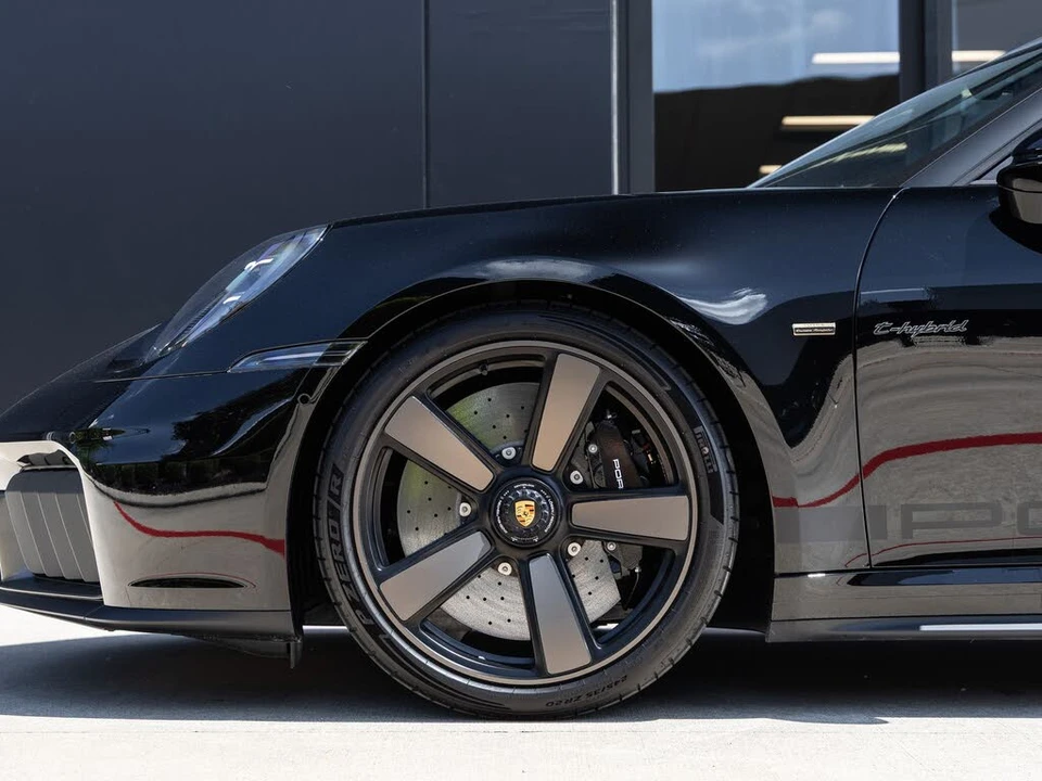 2026 Porsche 992 Carrera GTS - Image 15 of 31