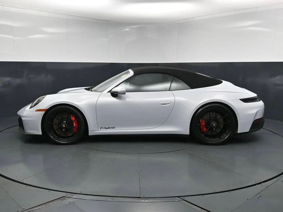 2026 Porsche 992 Carrera GTS - Image 2 of 5