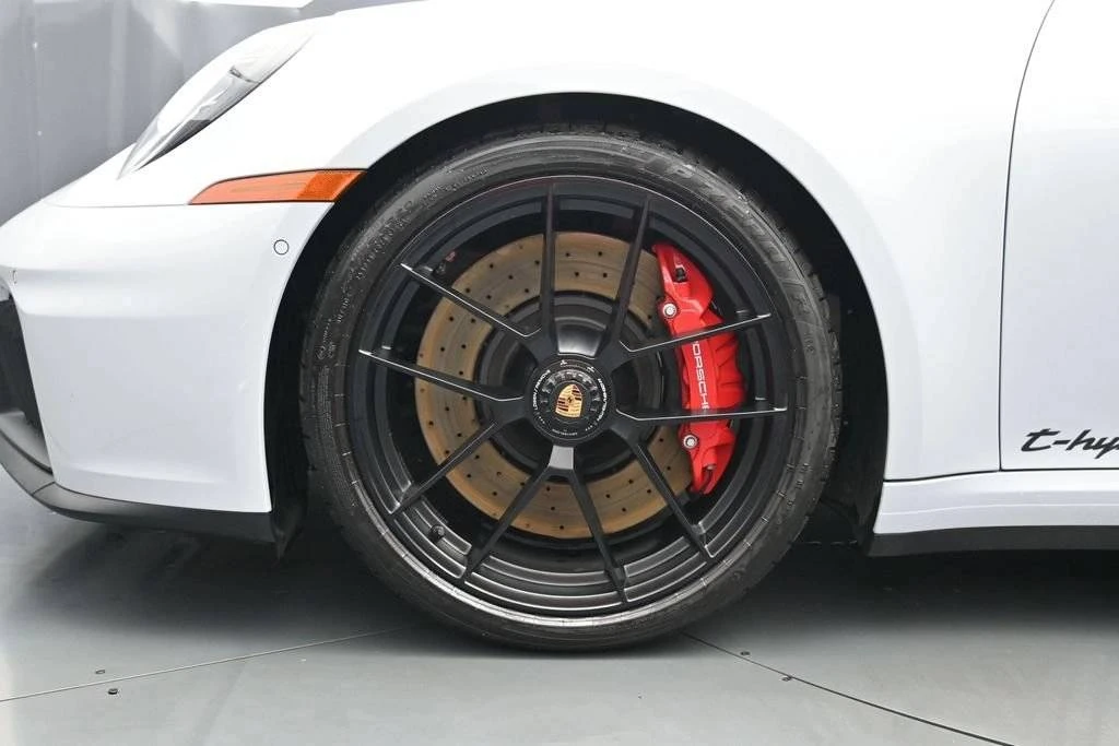 2026 Porsche 992 Carrera GTS - Image 5 of 5