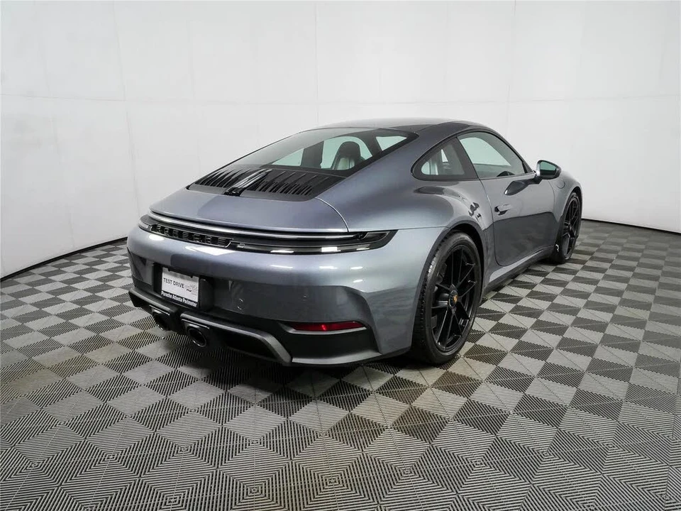2026 Porsche 992 Carrera GTS - Image 27 of 31