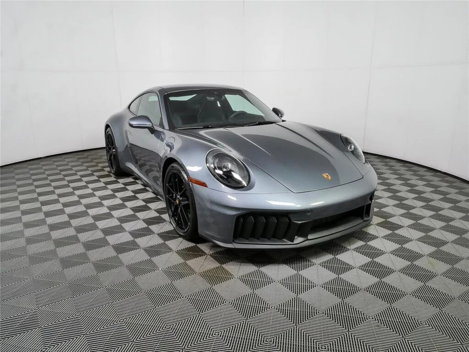 2026 Porsche 992 Carrera GTS - Image 25 of 31
