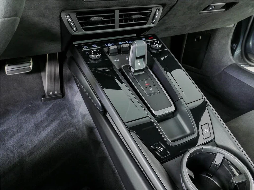 2026 Porsche 992 Carrera GTS - Image 19 of 31