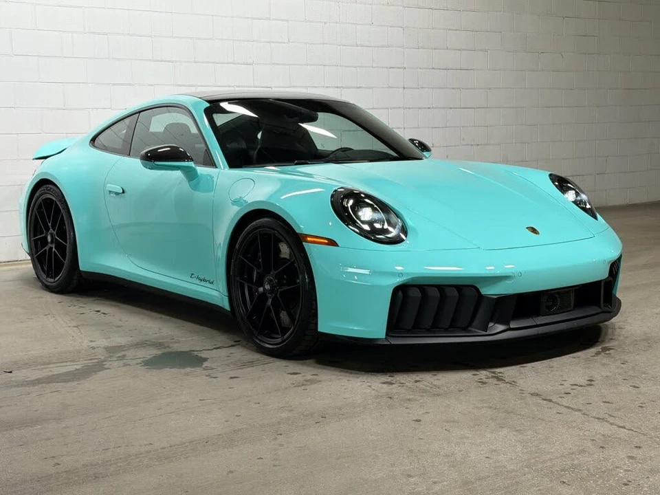 2026 Porsche 992 Carrera GTS - Image 6 of 31