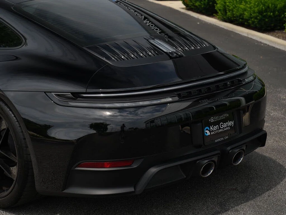 2026 Porsche 992 Carrera GTS - Image 9 of 31