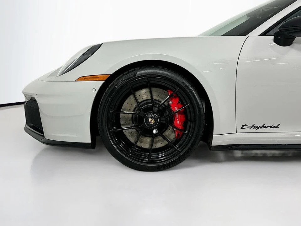 2026 Porsche 992 Carrera GTS - Image 18 of 20