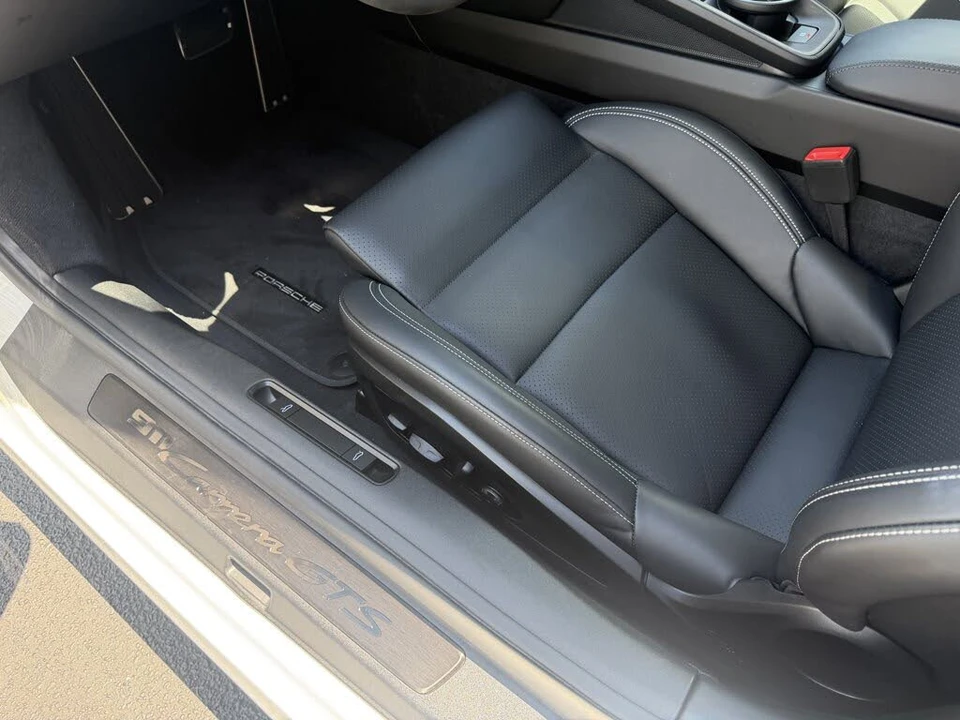 2026 Porsche 992 Carrera GTS - Image 17 of 31