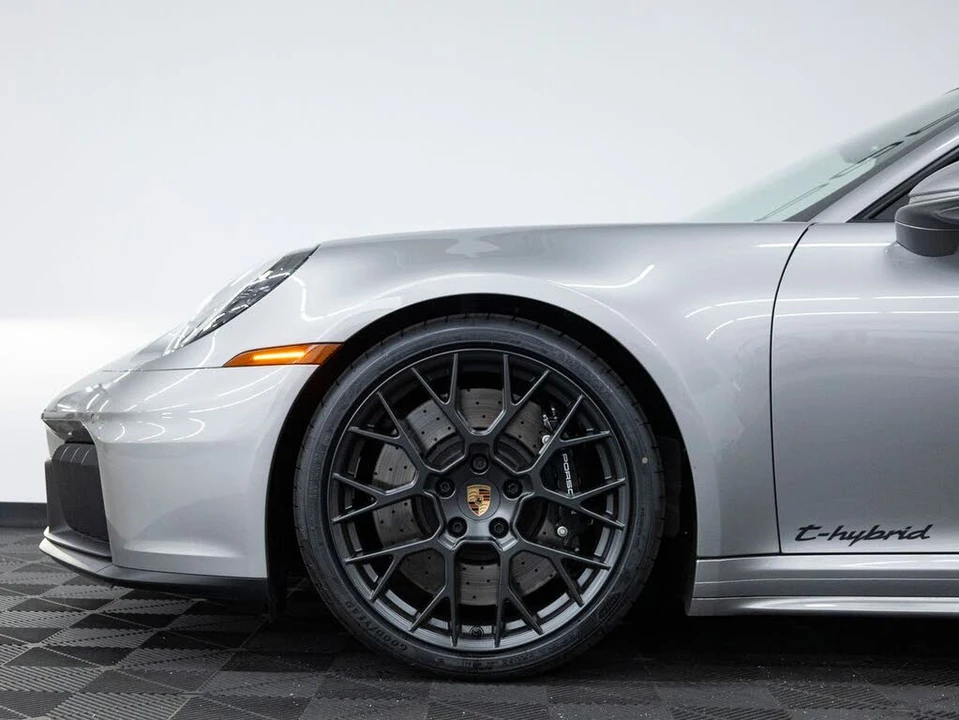 2026 Porsche 992 Carrera GTS - Image 12 of 31