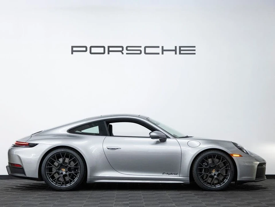 2026 Porsche 992 Carrera GTS - Image 8 of 31
