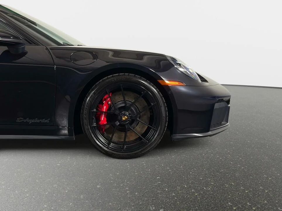 2026 Porsche 992 Carrera GTS - Image 3 of 31