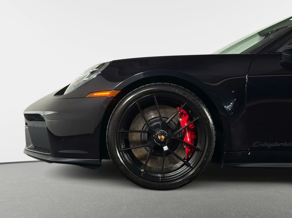 2026 Porsche 992 Carrera GTS - Image 14 of 31