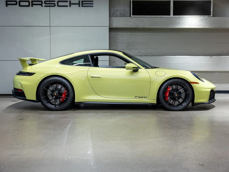 2026 Porsche 992 Carrera GTS - Image 18 of 31