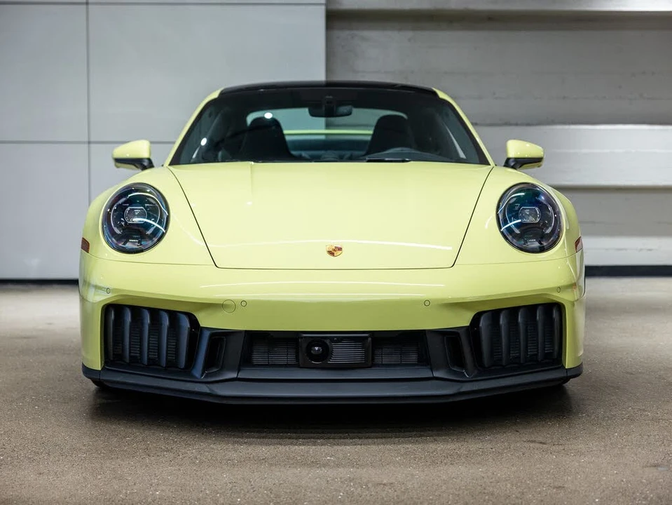 2026 Porsche 992 Carrera GTS - Image 7 of 31