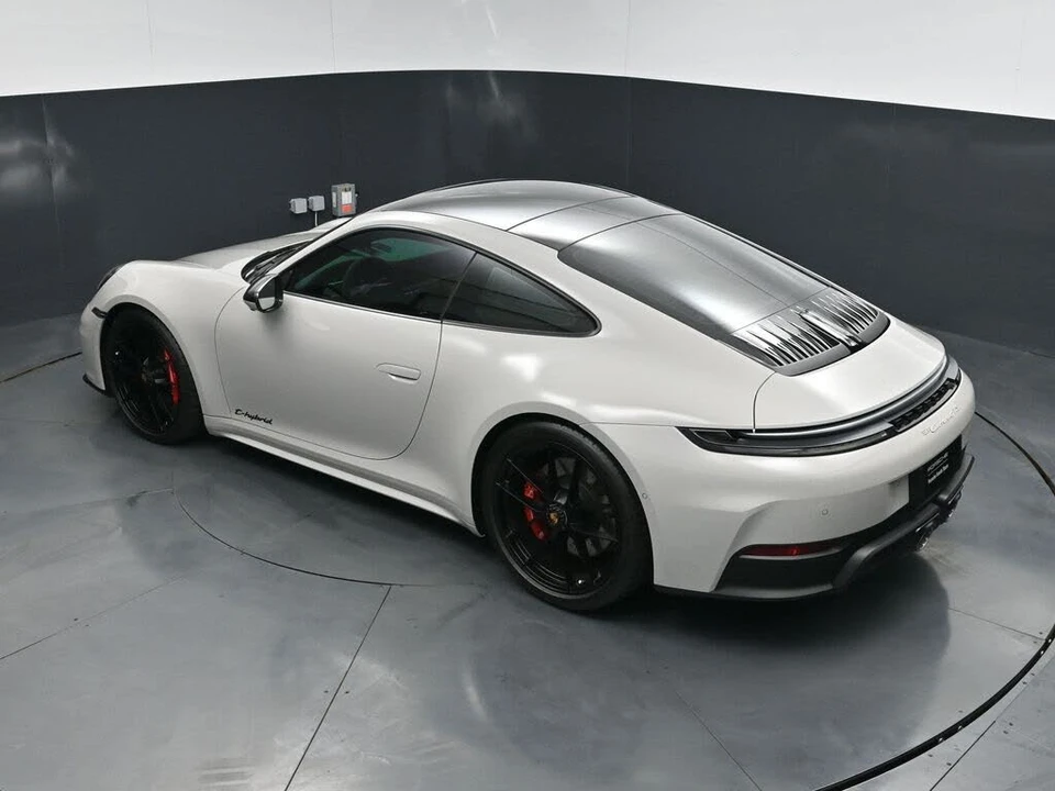 2026 Porsche 992 Carrera GTS - Image 16 of 31