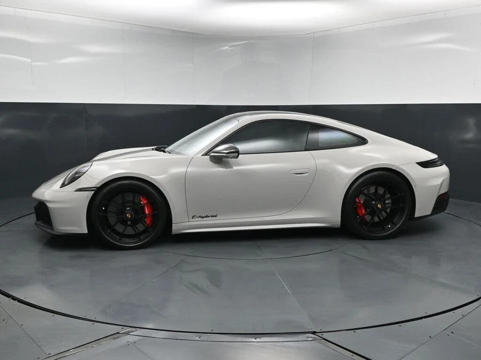 2026 Porsche 992 Carrera GTS - Image 2 of 31