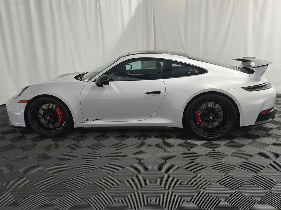 2026 Porsche 992 Carrera GTS - Image 2 of 31