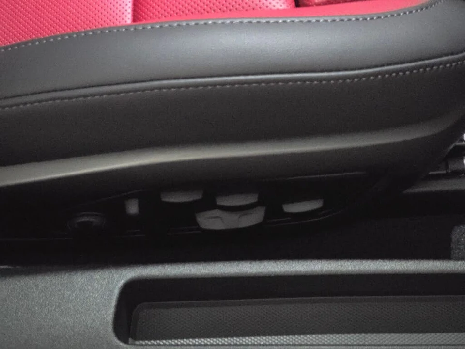 2026 Porsche 992 Carrera GTS - Image 21 of 31