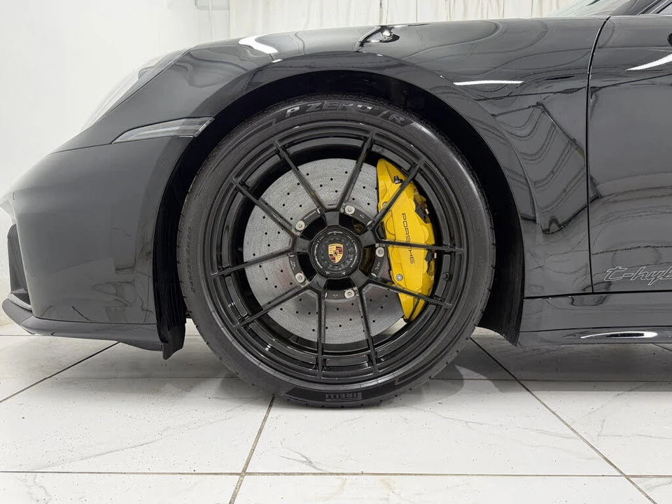 2026 Porsche 992 Carrera GTS - Image 16 of 31