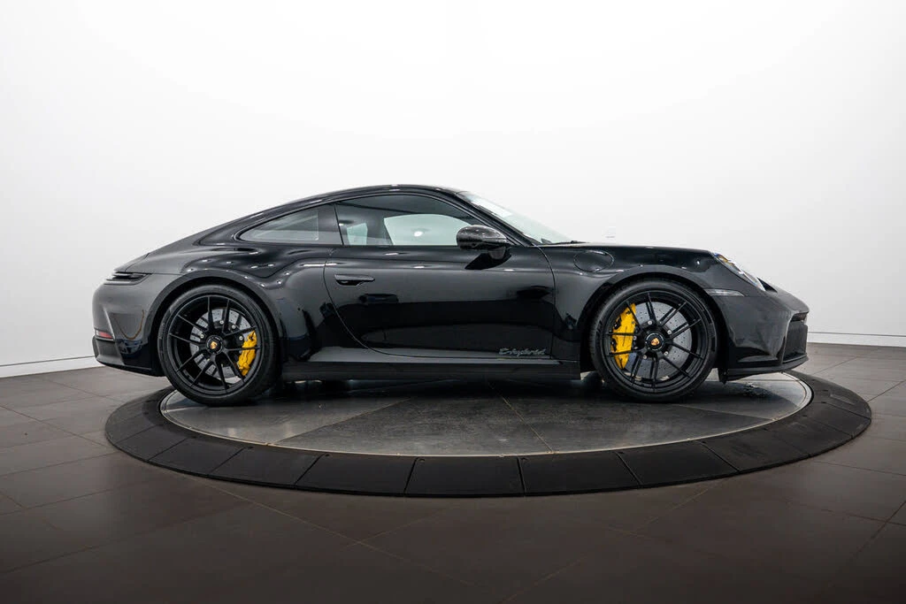 2026 Porsche 992 Carrera GTS - Image 8 of 28