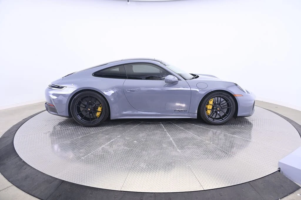 2026 Porsche 992 Carrera GTS - Image 8 of 31